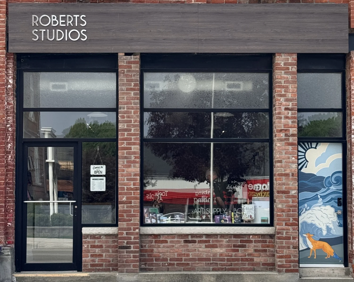 Roberts Photo Studio